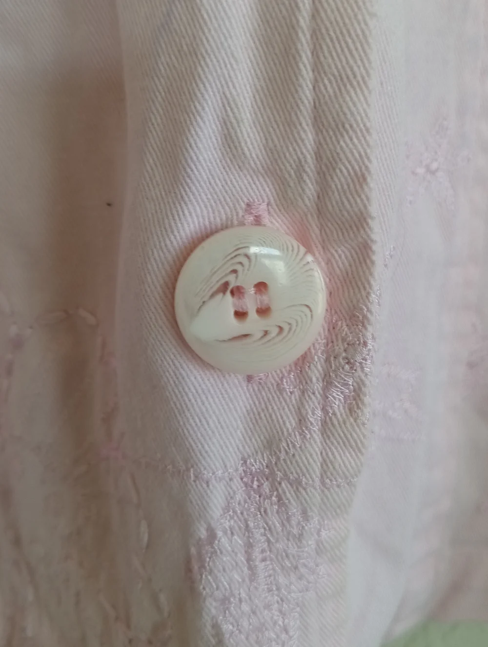 KEREN hart Light Pink Embroidered Jean Jacket Pastel Femme Floral Boho Western